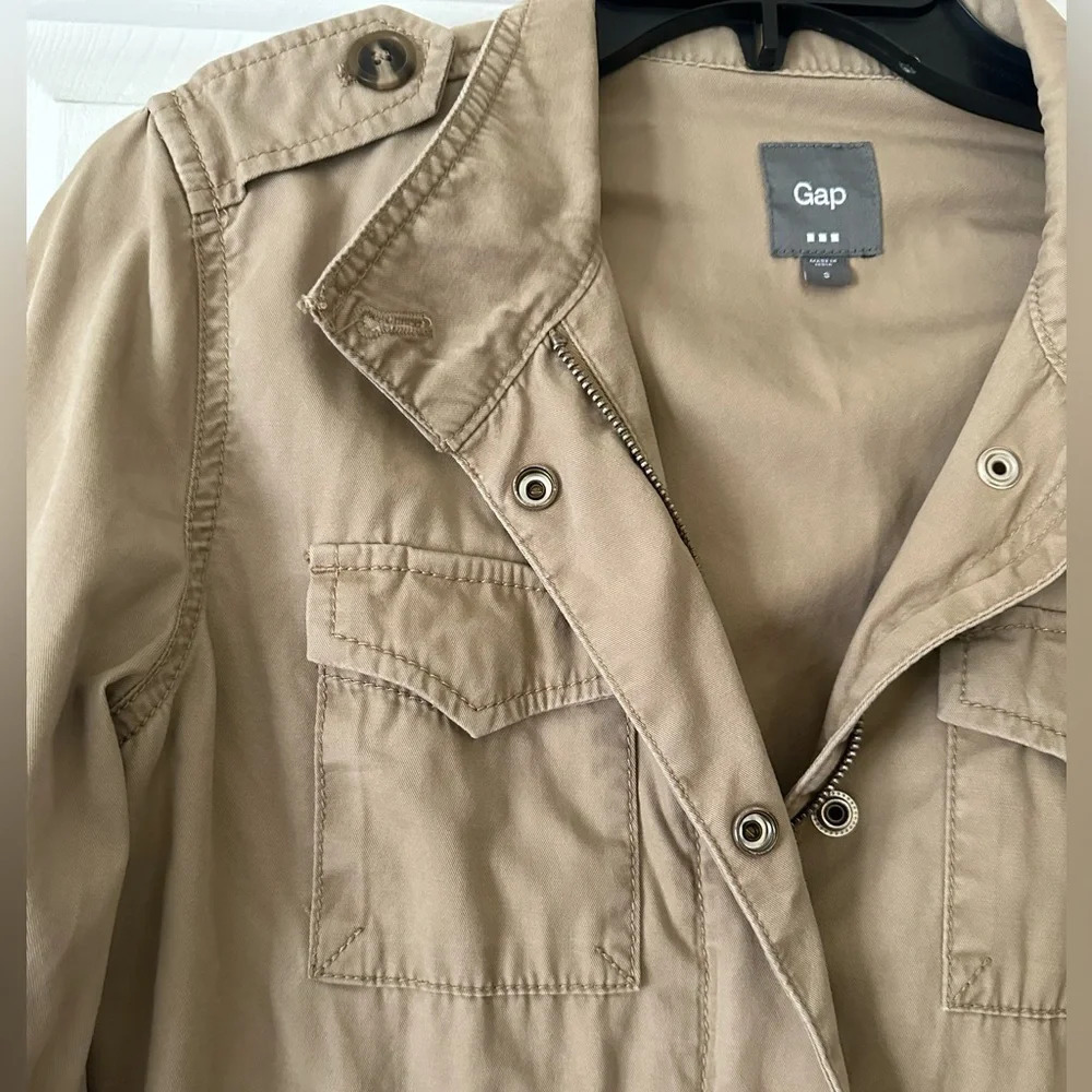 Gap khaki cotton utility jacket, size small - Picture 4 of 8